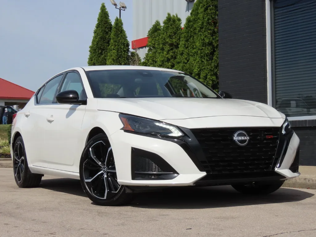 White 2026 Nissan Altima 2.5 SR for sale in Richmond, KY