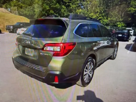 More photos of 2019 Subaru Outback 2.5i at Richmond Car and Truck Center, KY