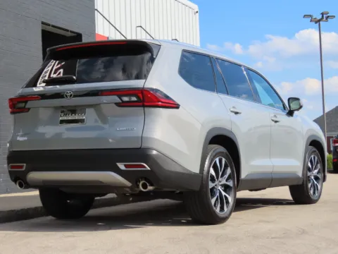 More photos of 2025 Toyota Grand Highlander Hybrid MAX Limited at Richmond Car and Truck Center, KY