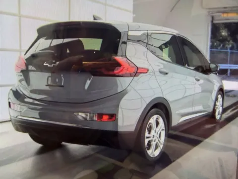 More photos of 2021 Chevrolet Bolt EV LT at Richmond Car and Truck Center, KY