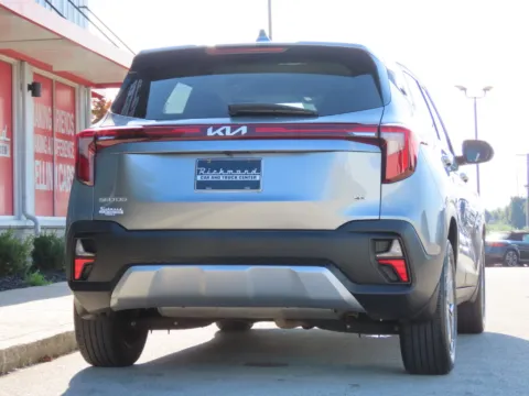 More photos of 2024 Kia Seltos LX at Richmond Car and Truck Center, KY
