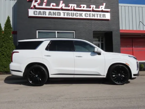 Another view of 2024 Hyundai Palisade Calligraphy Night Edition for sale in Richmond, KY at Richmond Car and Truck Center