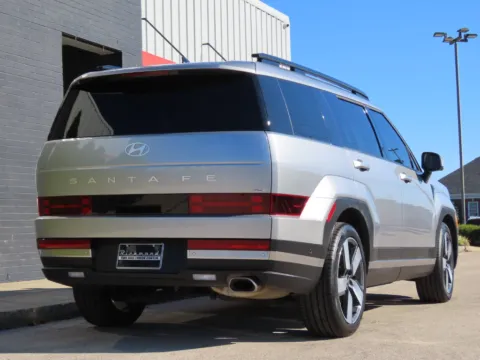More photos of 2024 Hyundai Santa Fe Limited at Richmond Car and Truck Center, KY