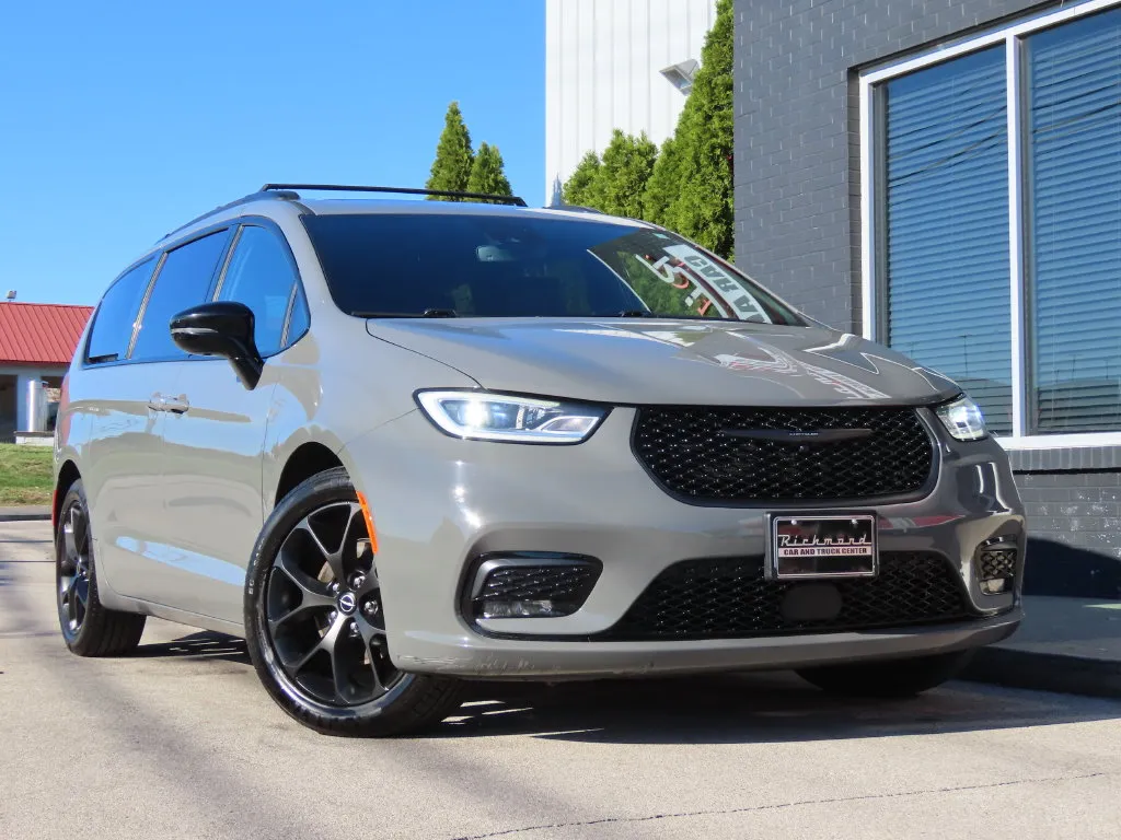 2025 Chrysler Pacifica