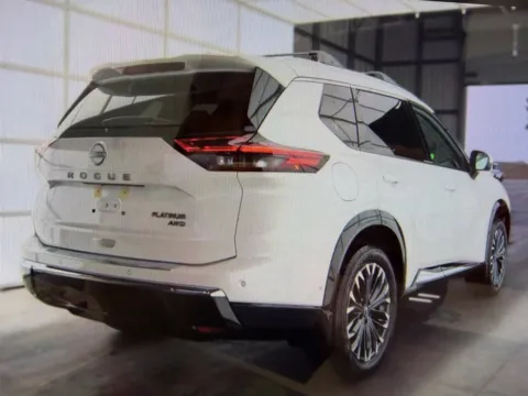 More photos of 2026 Nissan Rogue Platinum at Richmond Car and Truck Center, KY