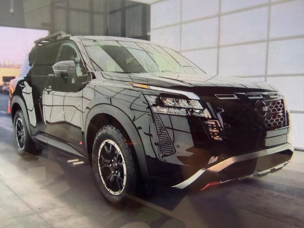 Black 2026 Nissan Pathfinder Rock Creek for sale in Richmond, KY