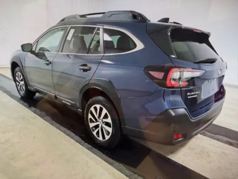 More photos of 2023 Subaru Outback Premium at Richmond Car and Truck Center, KY