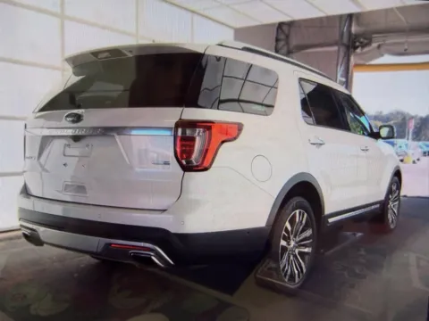 More photos of 2017 Ford Explorer Platinum at Richmond Car and Truck Center, KY