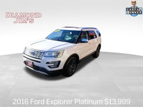 White 2016 Ford Explorer Platinum for sale in Milwaukee, WI