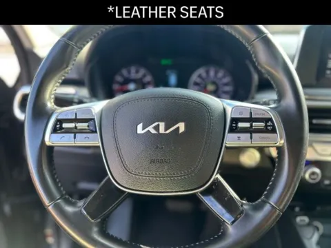 More photos of 2022 Kia Telluride S at Diamond Jim's West Allis, WI