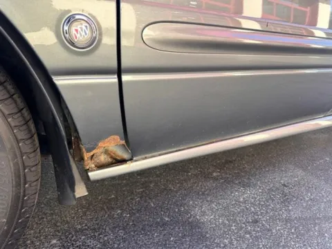 Another view of 2005 Buick LeSabre Custom for sale in Milwaukee, WI at Diamond Jim's West Allis