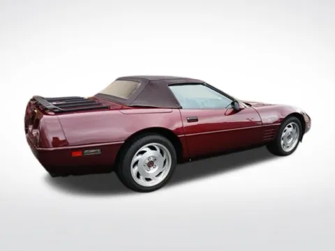 More photos of 1993 Chevrolet Corvette 40th anniversary edition at Diamond Jim's West Allis, WI