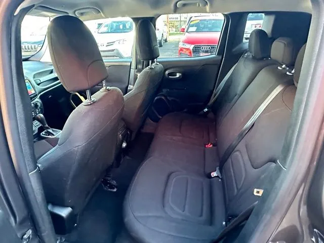2020 Jeep Renegade Latitude - Photo 14