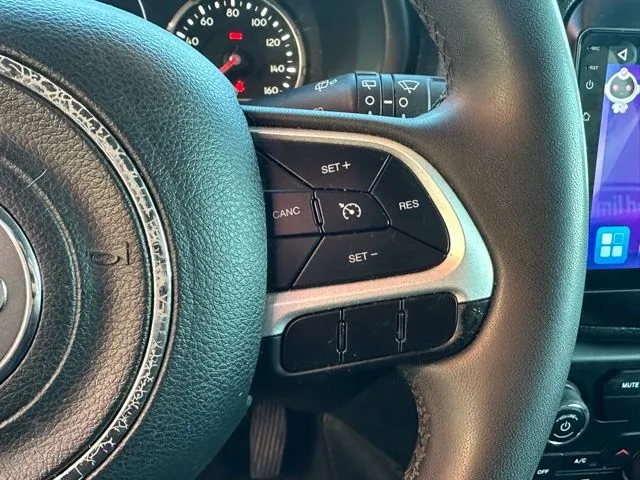 2020 Jeep Renegade Latitude - Photo 6