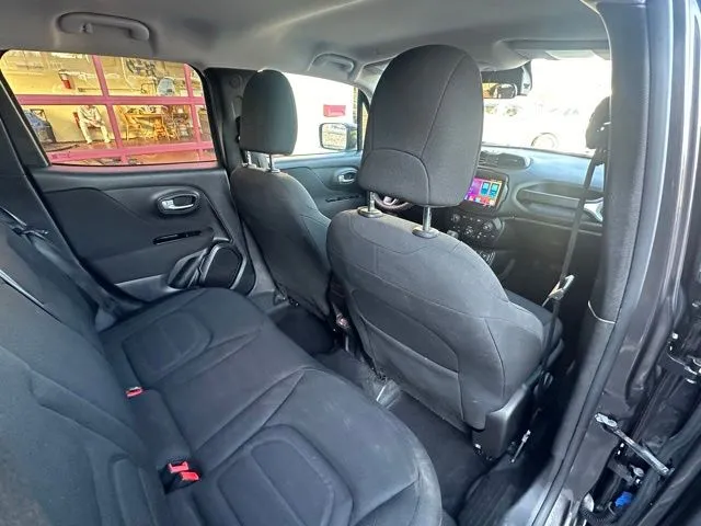 2020 Jeep Renegade Latitude - Photo 20