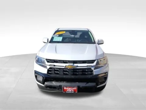 Photos of 2022 Chevrolet Colorado LT for sale in Milwaukee, WI at Diamond Jim's West Allis