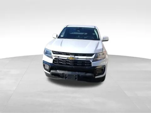 Photos of 2022 Chevrolet Colorado LT for sale in Milwaukee, WI at Diamond Jim's West Allis