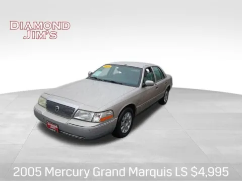 Beige 2005 Mercury Grand Marquis LS for sale in Milwaukee, WI