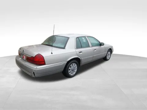 More photos of 2005 Mercury Grand Marquis LS at Diamond Jim's West Allis, WI