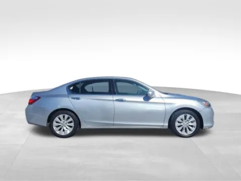 More photos of 2014 Honda Accord EX-L at Diamond Jim's West Allis, WI