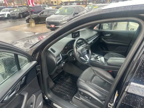 Another view of 2018 Audi Q7 3.0T Prestige for sale in Milwaukee, WI at Diamond Jim's West Allis
