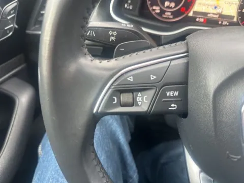 More photos of 2018 Audi Q7 3.0T Prestige at Diamond Jim's West Allis, WI