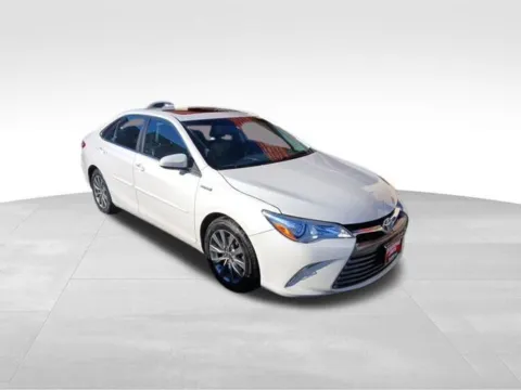 Another view of 2015 Toyota Camry Hybrid XLE for sale in Milwaukee, WI at Diamond Jim's West Allis