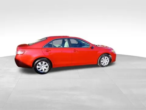 More photos of 2011 Toyota Camry LE at Diamond Jim's West Allis, WI