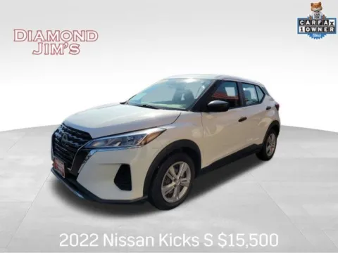 White 2022 Nissan Kicks S for sale in Milwaukee, WI