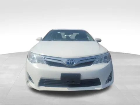 Photos of 2014 Toyota Camry Hybrid SE Limited Edition for sale in Milwaukee, WI at Diamond Jim's West Allis