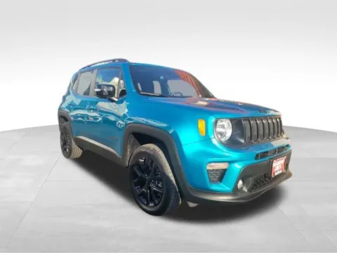 Another view of 2022 Jeep Renegade Altitude for sale in Milwaukee, WI at Diamond Jim's West Allis