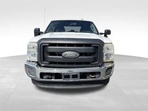 Photos of 2011 Ford F-250SD XL for sale in Milwaukee, WI at Diamond Jim's West Allis