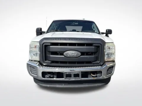 Photos of 2011 Ford F-250SD XL for sale in Milwaukee, WI at Diamond Jim's West Allis