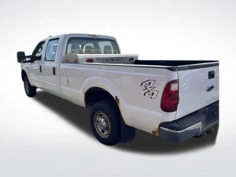 More photos of 2011 Ford F-250SD XL at Diamond Jim's West Allis, WI