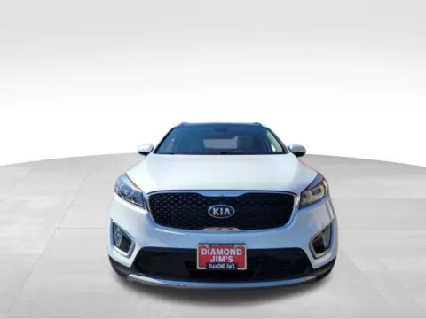 Photos of 2017 Kia Sorento EX for sale in Milwaukee, WI at Diamond Jim's West Allis