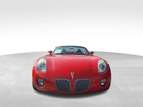 Another view of 2006 Pontiac Solstice for sale in Milwaukee, WI at Diamond Jim's West Allis