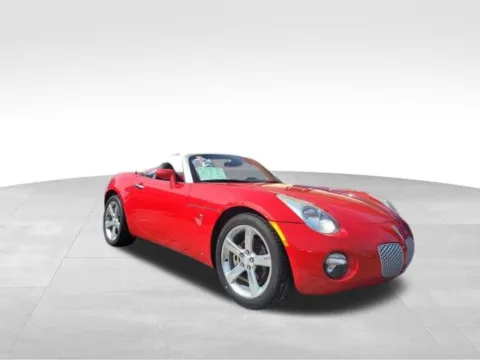 More photos of 2006 Pontiac Solstice at Diamond Jim's West Allis, WI
