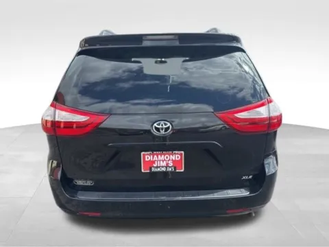 More photos of 2015 Toyota Sienna XLE at Diamond Jim's West Allis, WI