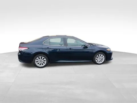 More photos of 2018 Toyota Camry LE at Diamond Jim's West Allis, WI