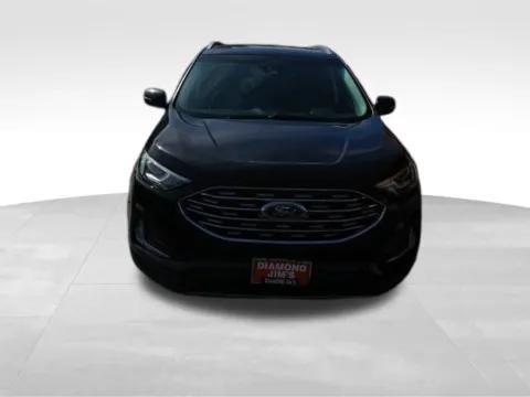 Photos of 2020 Ford Edge SEL for sale in Milwaukee, WI at Diamond Jim's West Allis