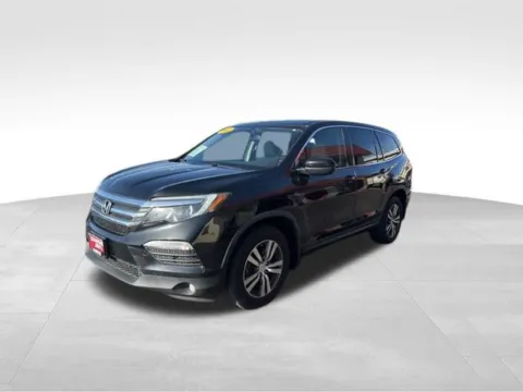 Photos of 2017 Honda Pilot EX-L for sale in Milwaukee, WI at Diamond Jim's West Allis