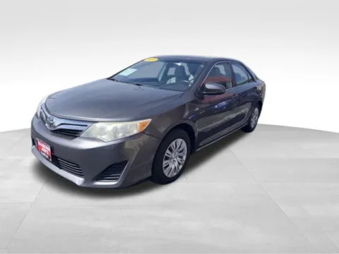 Photos of 2013 Toyota Camry LE for sale in Milwaukee, WI at Diamond Jim's West Allis