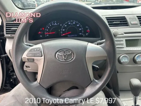 Black 2010 Toyota Camry LE for sale in Milwaukee, WI