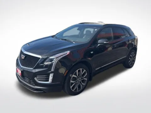 Black 2021 Cadillac XT5 Sport for sale in Milwaukee, WI