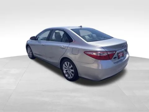 More photos of 2016 Toyota Camry Hybrid XLE at Diamond Jim's West Allis, WI