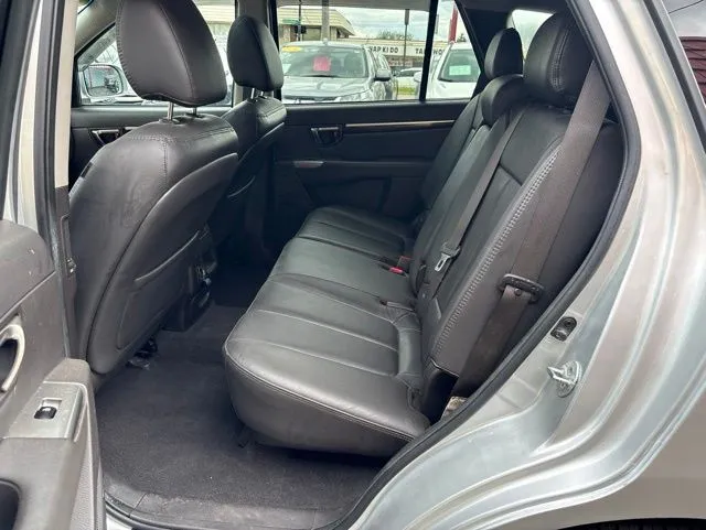 2011 Hyundai Santa Fe Limited - Photo 18