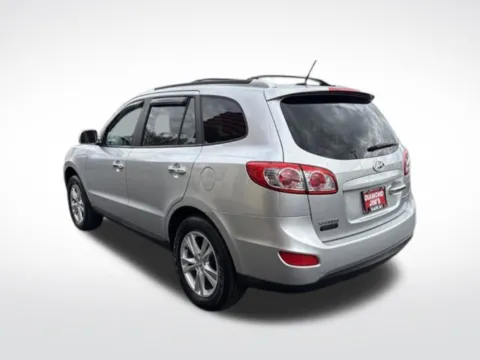 More photos of 2011 Hyundai Santa Fe Limited at Diamond Jim's West Allis, WI
