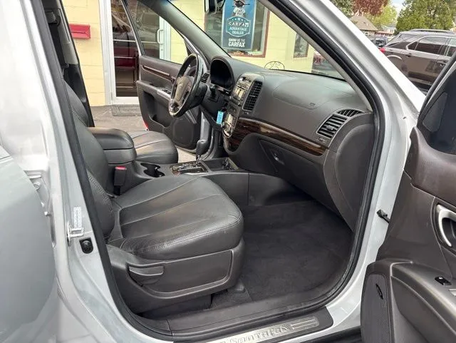 2011 Hyundai Santa Fe Limited - Photo 21