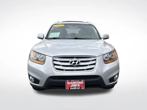 Photos of 2011 Hyundai Santa Fe Limited for sale in Milwaukee, WI at Diamond Jim's West Allis