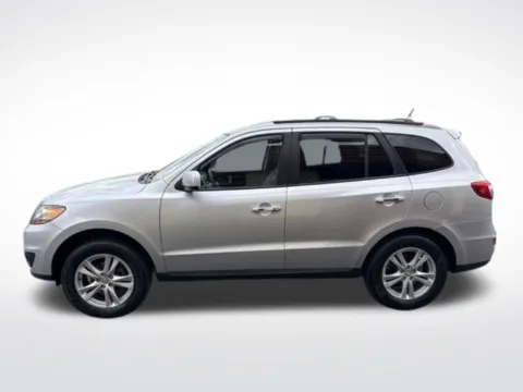 Another view of 2011 Hyundai Santa Fe Limited for sale in Milwaukee, WI at Diamond Jim's West Allis